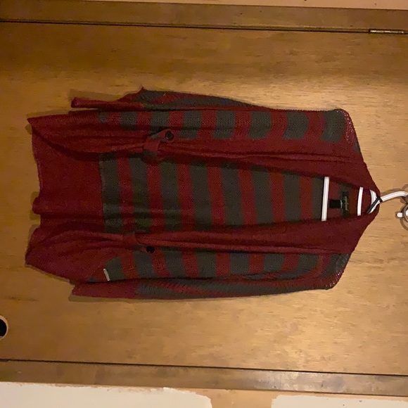 Red & grey knitted cardigan. Size small. - Picture 1 of 4